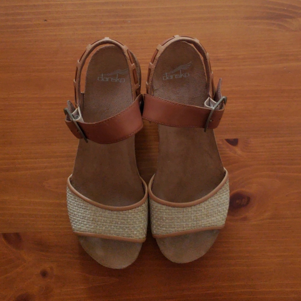 Dansko Sandels  Brand New